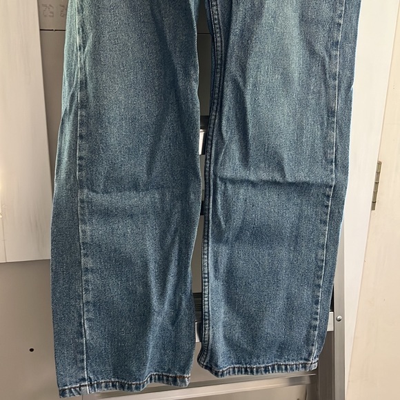 Vintage Levi’s 505 Broken In 36x32” Regular Fit - Picture 13 of 15